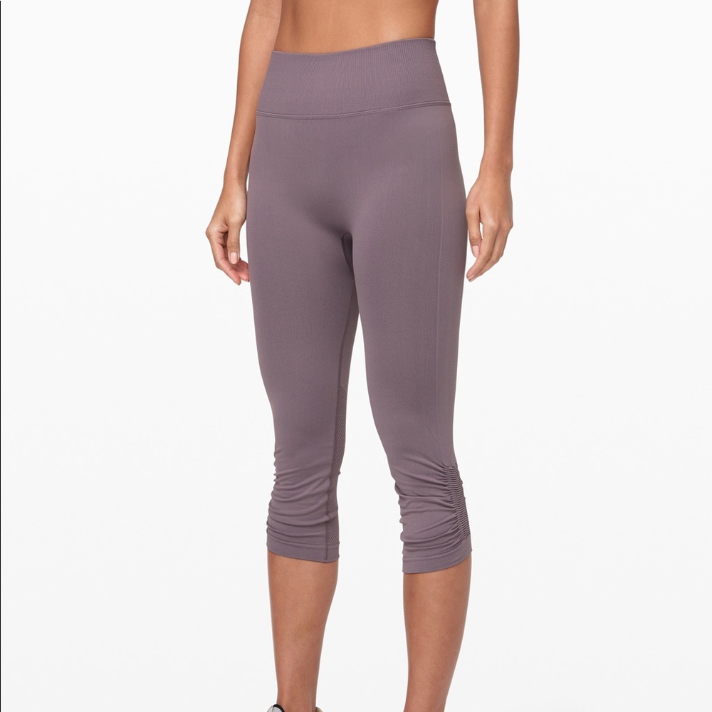 Lululemon 😍 EBB TO STREET CROP 21" Leggings - Picture 6 of 8